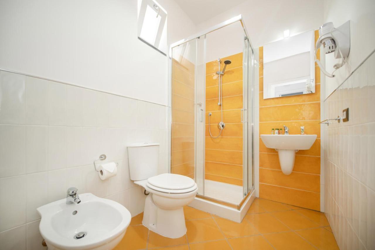 La Casa Del Pozzo Vecchio Bed & Breakfast Procida Exterior photo