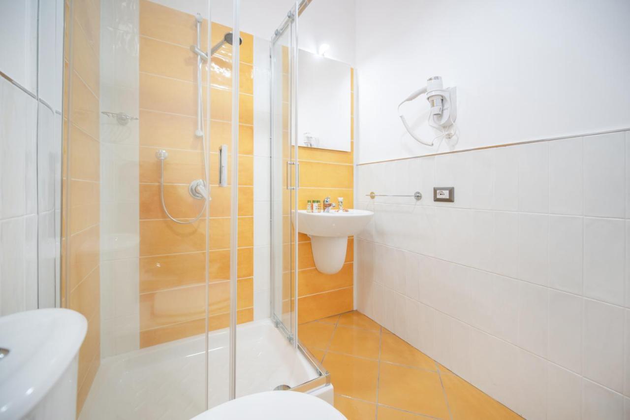 La Casa Del Pozzo Vecchio Bed & Breakfast Procida Exterior photo