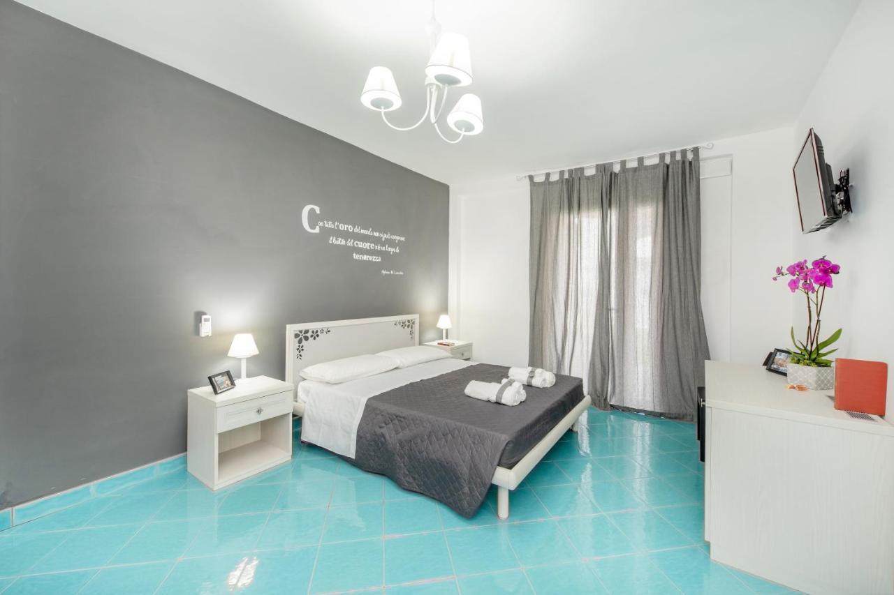 La Casa Del Pozzo Vecchio Bed & Breakfast Procida Exterior photo